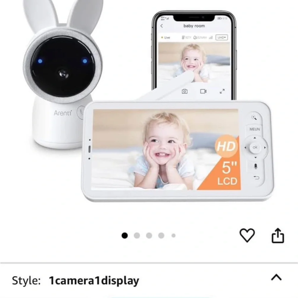 White Smart Camera with Monitor